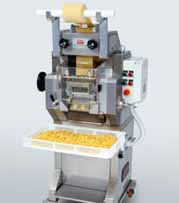 cappelletti pelmeni pierogi pasta machine